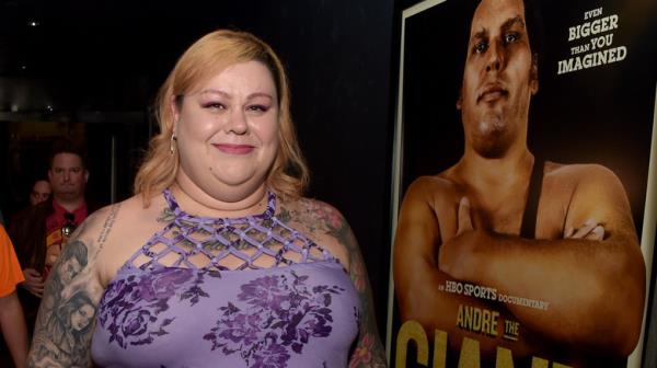 Andre the Giant picking up person