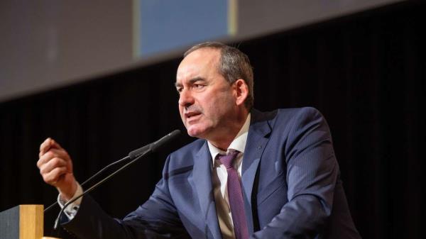 “在德国各地纵火”：埃万格为禁止与德国新选择党合作树立了榜样