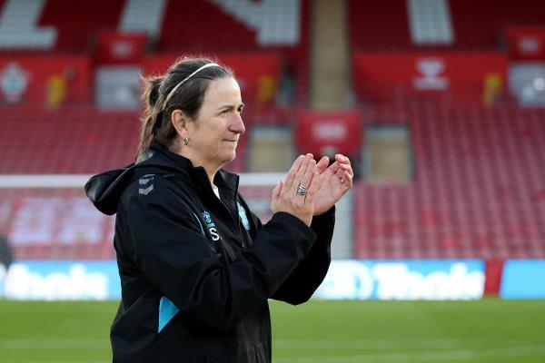 南安普顿女子队对查尔顿的失利感到失望