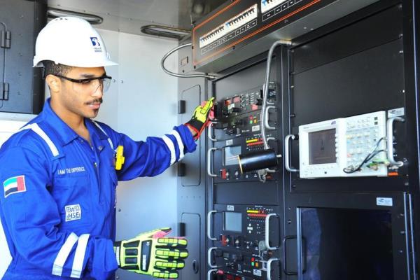 高级官员：阿联酋生产世界上最清洁的石油桶