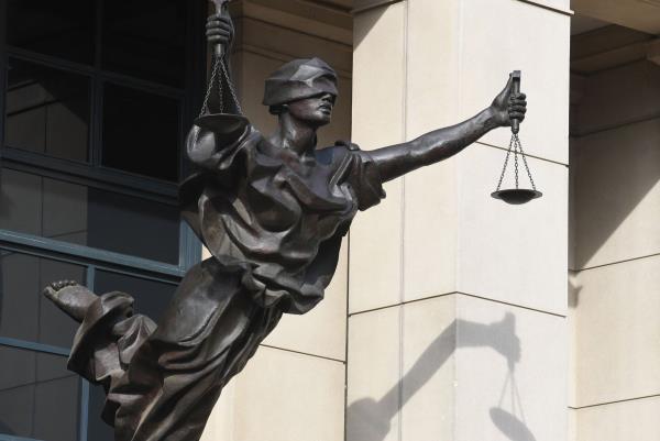 联邦法院恢复了关于涅槃乐队专辑封面的儿童色情诉讼